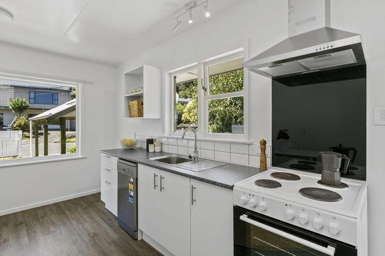 Photo of property in 32a Parnell Street, Fairfield, Lower Hutt, 5011