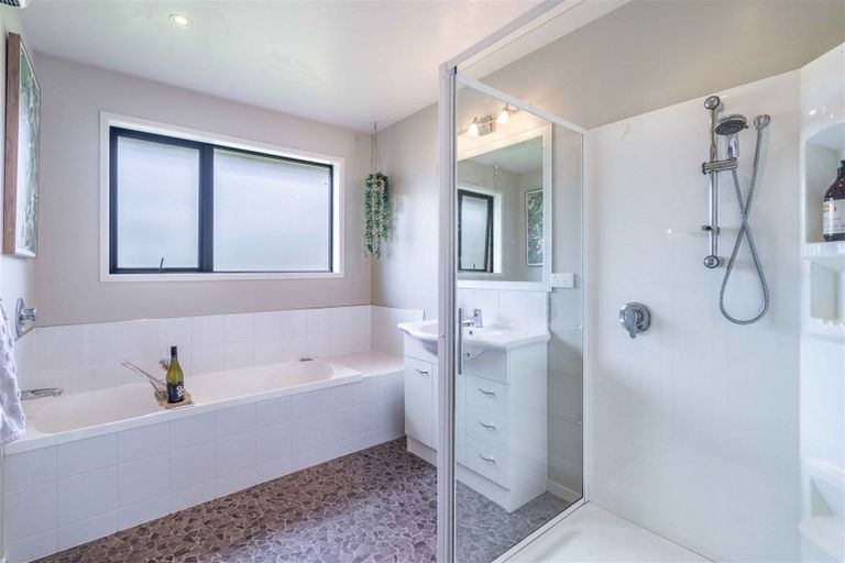 Photo of property in 123 Orion East, Makarewa, Invercargill, 9876