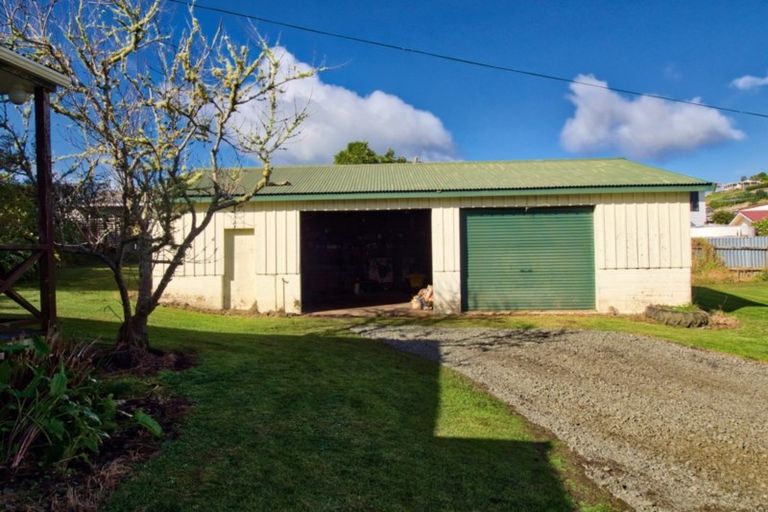 Photo of property in 22 Bonham Street, Pahi, Paparoa, 0571