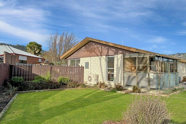 Photo of property in 15 Karen Lane, Beckenham, Christchurch, 8023