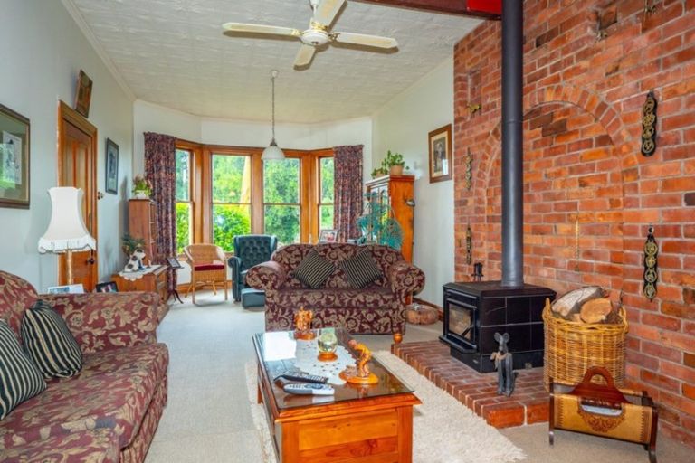 Photo of property in 31 Mckenzie Street, Geraldine, 7930