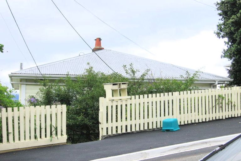 Photo of property in 8 Blythe Street, Berhampore, Wellington, 6023