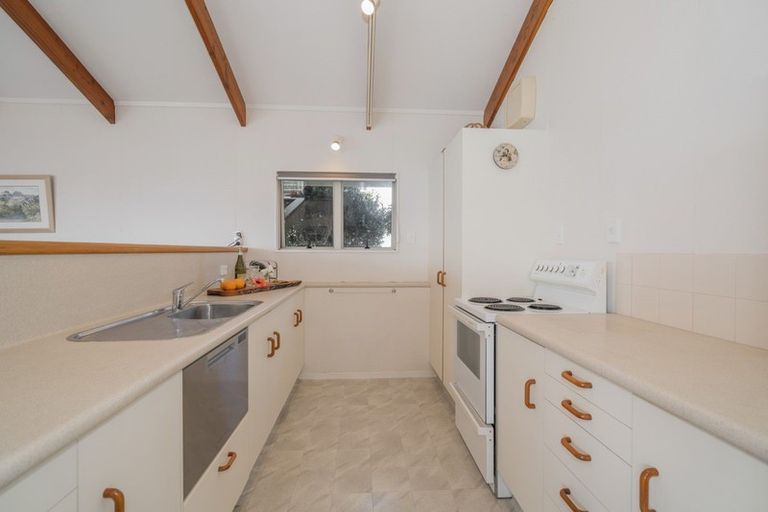 Photo of property in 76 Grange Road, Hahei, Whitianga, 3591