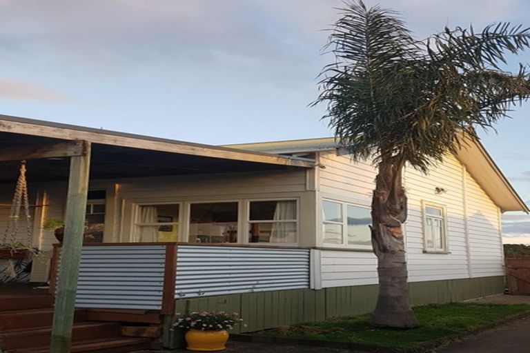 Photo of property in 42 Jellicoe Avenue, Tuakau, 2121