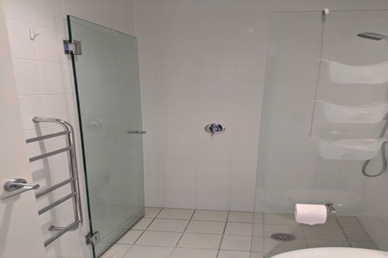 Photo of property in Sanctum Apartment, 10 Ebor Street, Te Aro, Wellington, 6011