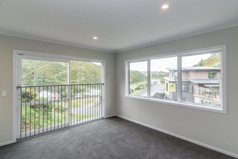Photo of property in 22 Rarangi Way, Owhiro Bay, Wellington, 6023
