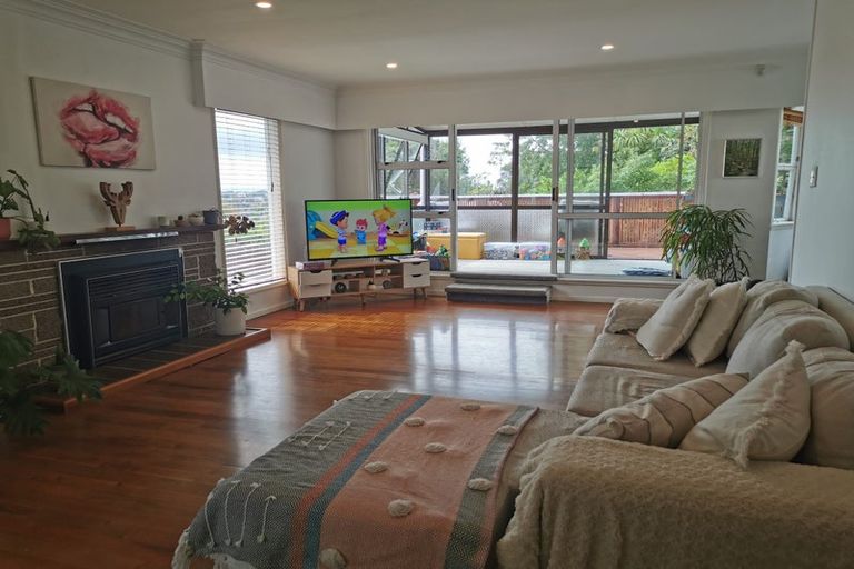 Photo of property in 2/4 Firth Road, Torbay, Auckland, 0630