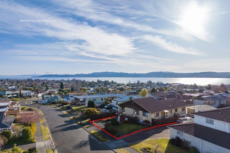 Photo of property in 22 Golders Place, Richmond Heights, Taupo, 3330