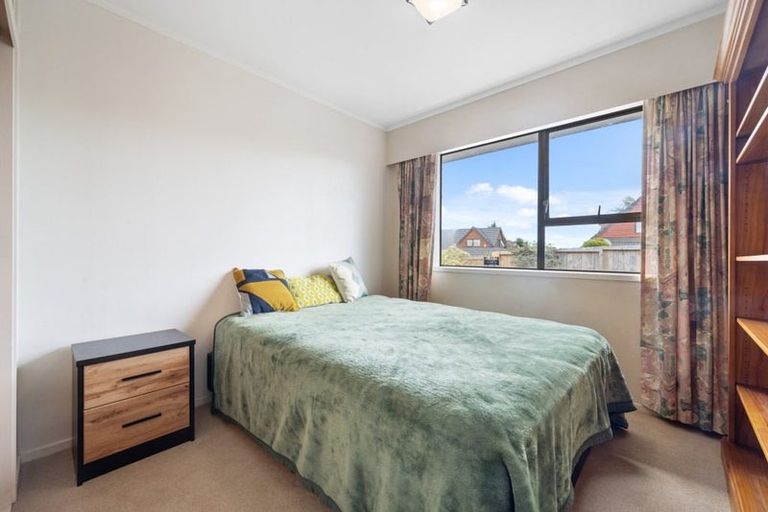 Photo of property in 1/119 Glenmore Road, Sunnyhills, Auckland, 2010