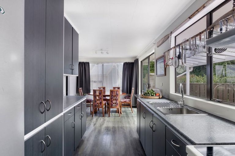 Photo of property in 40 Herekawe Drive, Spotswood, New Plymouth, 4310