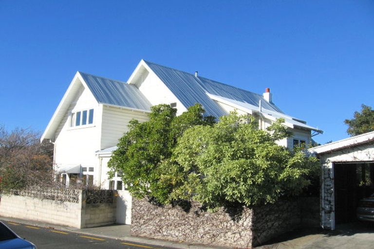 Photo of property in 2 Lincoln Road, Bluff Hill, Napier, 4110