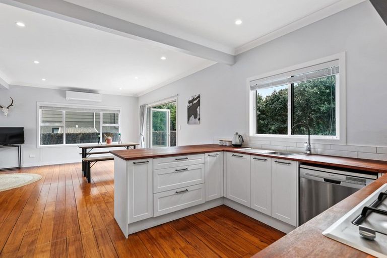 Photo of property in 21a Ngatai Road, Otumoetai, Tauranga, 3110