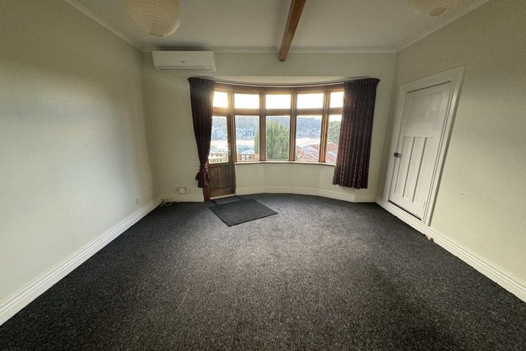 Photo of property in 27 Shannon Street, Mount Victoria, Wellington, 6011