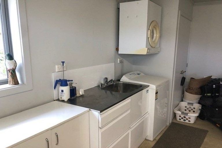 Photo of property in 20 Glendermid Close, Sawyers Bay, Port Chalmers, 9023