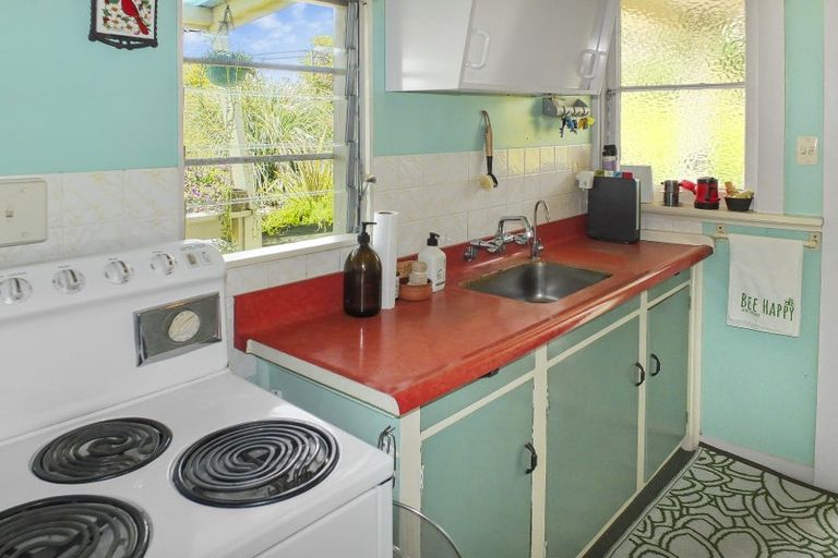 Photo of property in 31 Shortt Street, Foxton Beach, Foxton, 4815