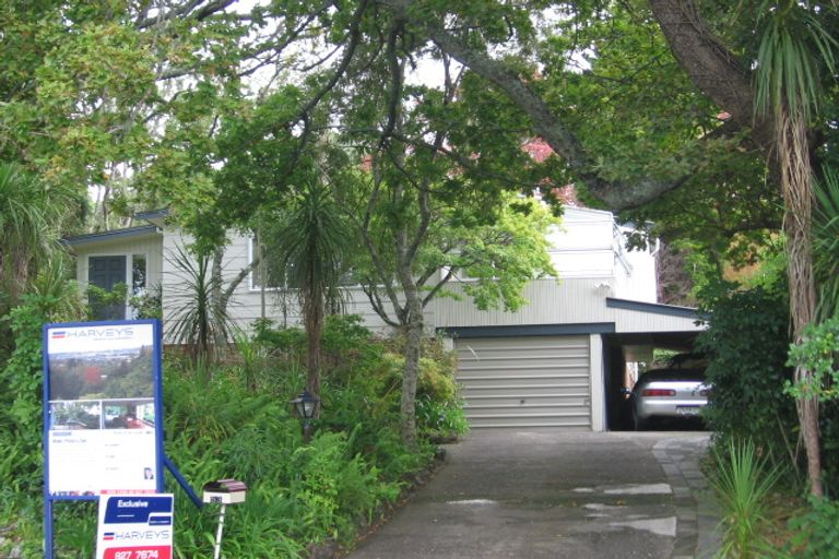 Photo of property in 53 West Lynn Road, Titirangi, Auckland, 0604