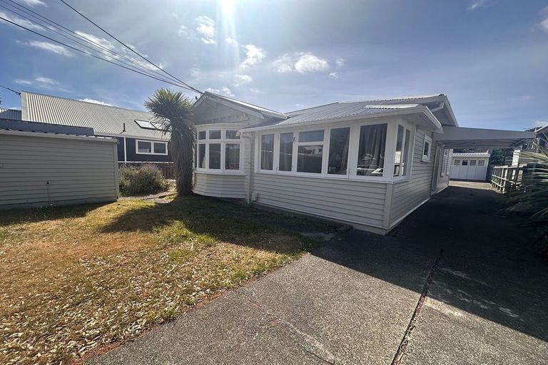 Photo of property in 44 Park Road, Miramar, Wellington, 6022