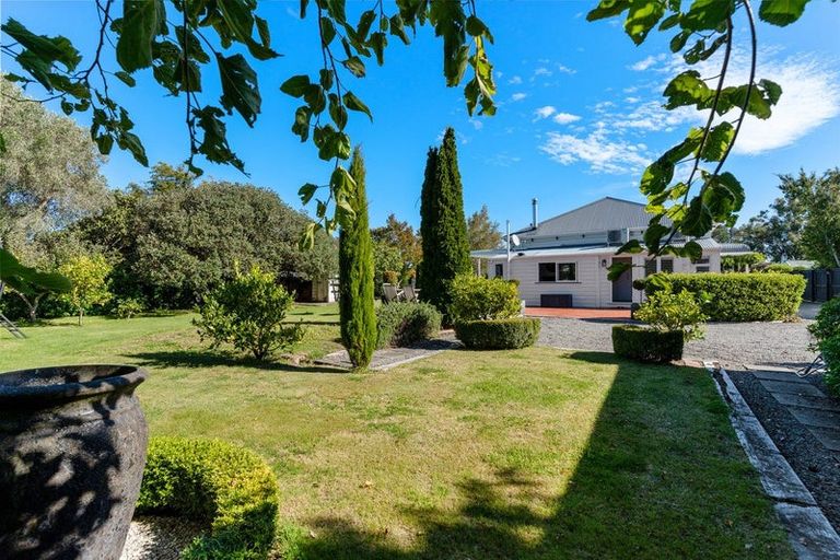 Photo of property in 63 Dublin Street, Martinborough, 5711