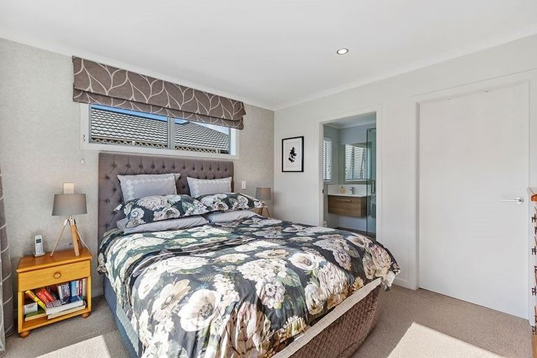 Photo of property in 50 Arabella Lane, Snells Beach, 0920