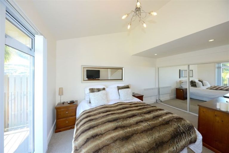 Photo of property in 5 Harbour View Terrace, Cass Bay, Lyttelton, 8082