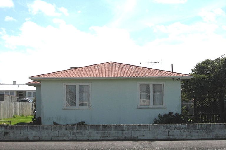 Photo of property in 134 Puriri Street, Castlecliff, Whanganui, 4501