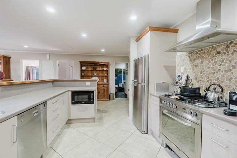 Photo of property in 1 Jean Place, Pukete, Hamilton, 3200