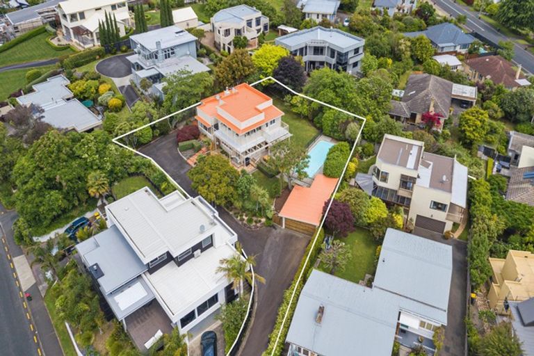 Photo of property in 131 Lake Crescent, Hamilton Lake, Hamilton, 3204