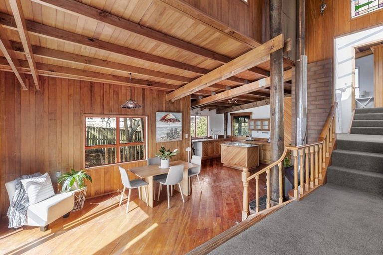 Photo of property in 1 Bay View Road, Raglan, 3225