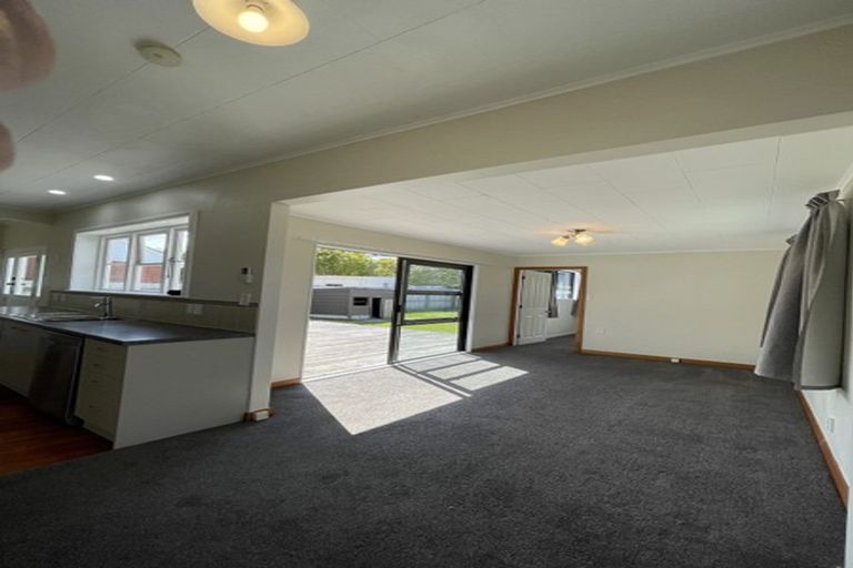 Photo of property in 7 Okura Grove, Boulcott, Lower Hutt, 5010