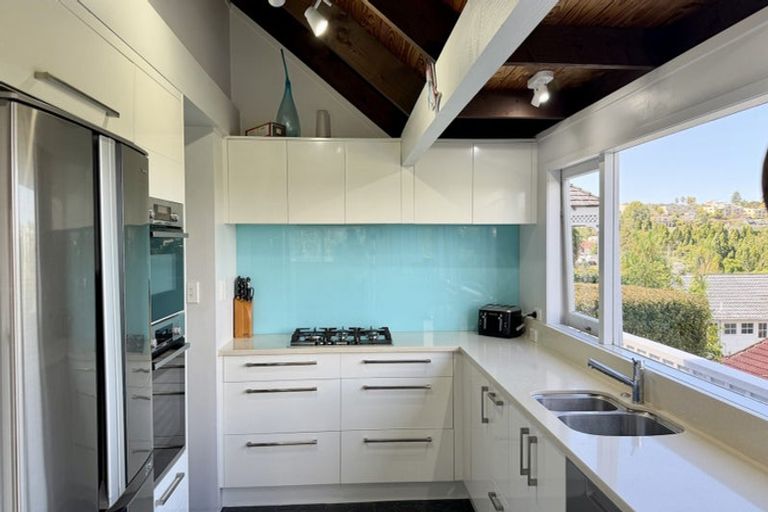 Photo of property in 52 Balmain Road, Chatswood, Auckland, 0626