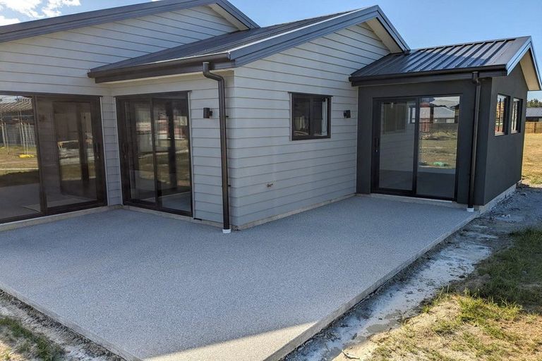Photo of property in 10 Waddell Street, Lake Hawea, 9382