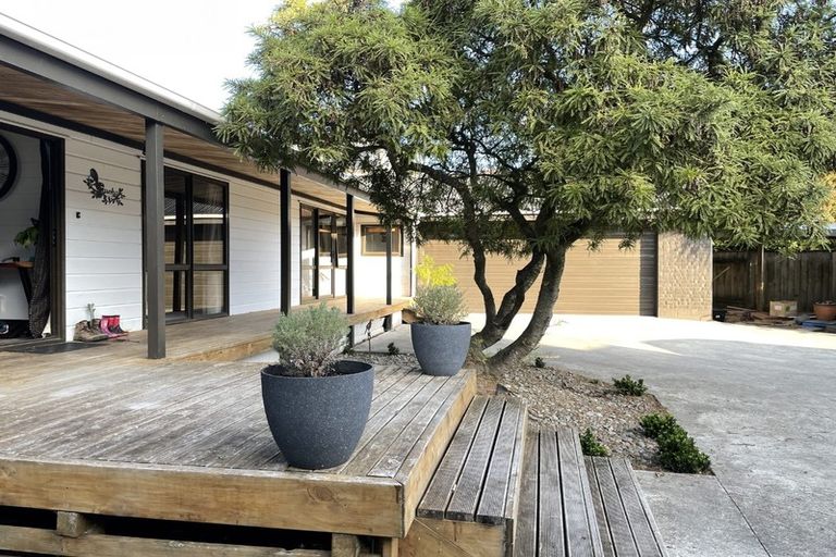 Photo of property in 37 Carter Crescent, Awapuni, Palmerston North, 4412