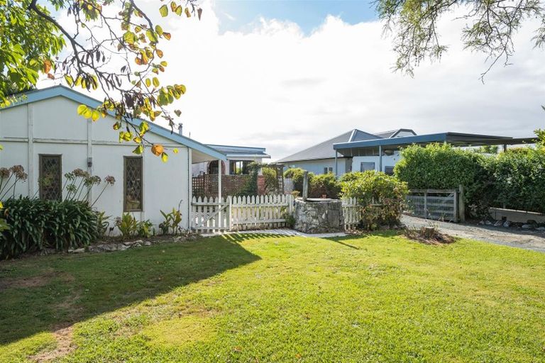 Photo of property in 39 Point Road, Monaco, Nelson, 7011