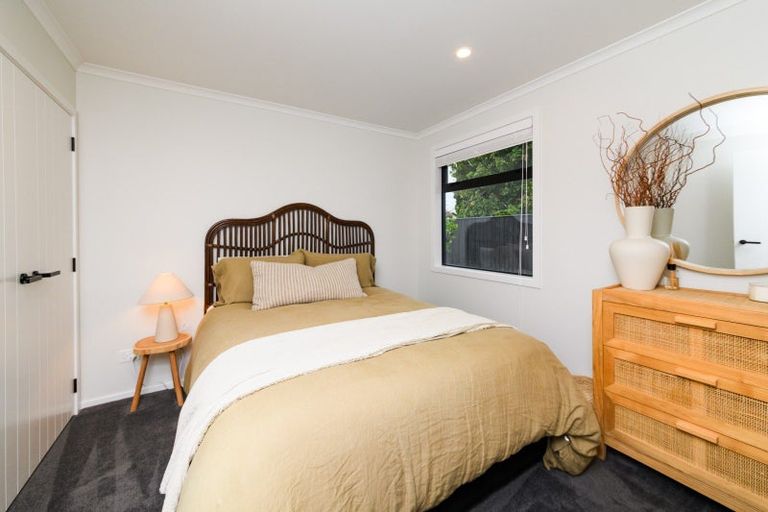 Photo of property in 24 Brightwater Terrace, Terrace End, Palmerston North, 4410