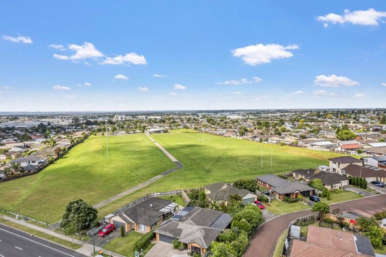 Photo of property in 54 Magic Way, Randwick Park, Auckland, 2105
