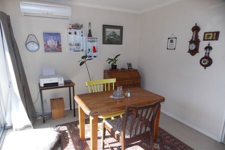 Photo of property in 14a Terry Crescent, Milson, Palmerston North, 4414