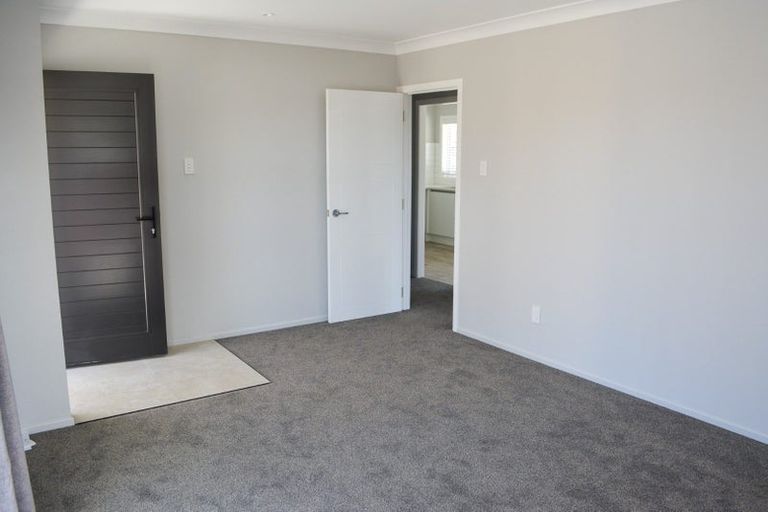 Photo of property in 40e Kervil Avenue, Te Atatu Peninsula, Auckland, 0610
