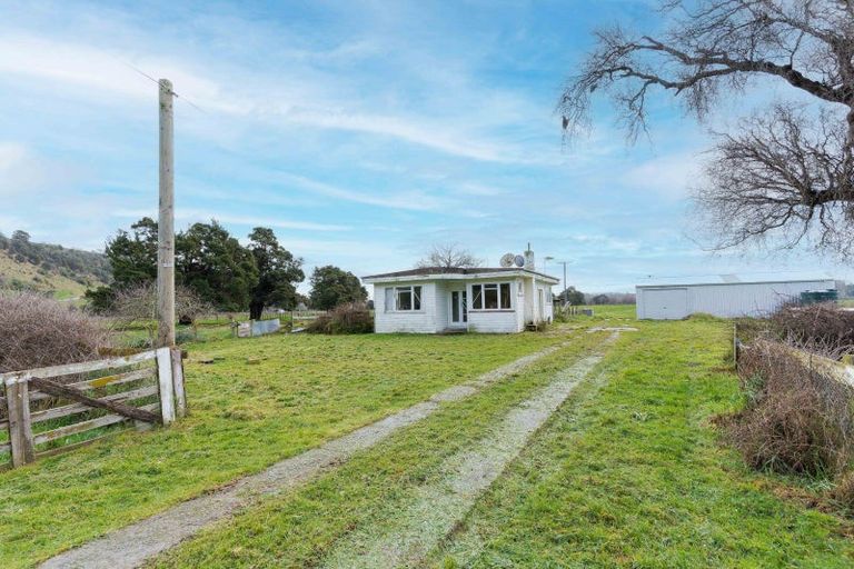 Photo of property in 751 Pryces Line, Halcombe, Feilding, 4779