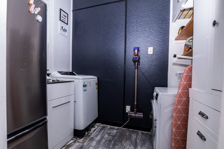 Photo of property in 224 Park Street, Winton, 9720