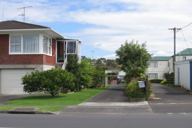 Photo of property in 1/768 Beach Road, Browns Bay, Auckland, 0630