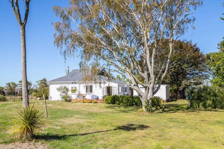 Photo of property in 94 Lake Domain Road, Lake Reserve, Featherston, 5771