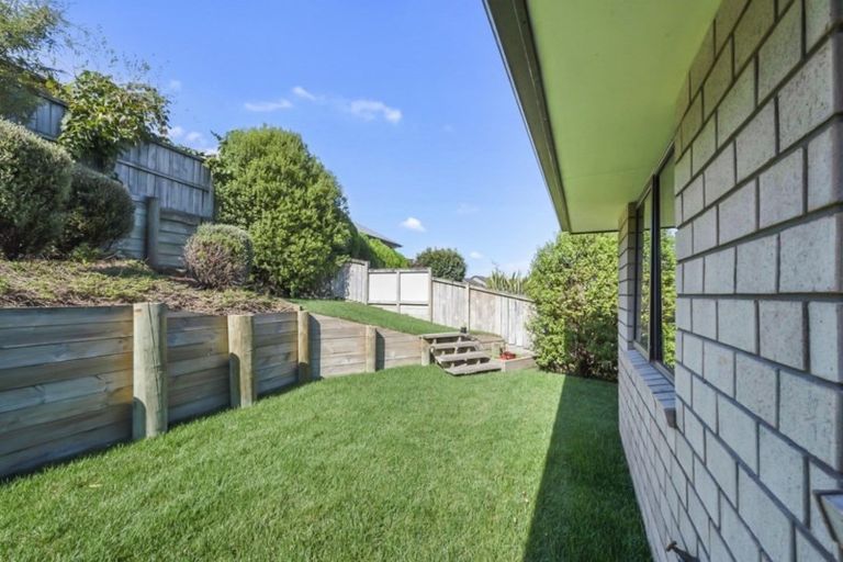 Photo of property in 8 Cleeve Close, Huntington, Hamilton, 3210