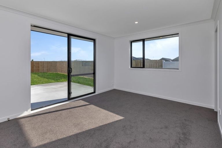 Photo of property in 8 Taurangawaka Road, One Tree Point, 0118