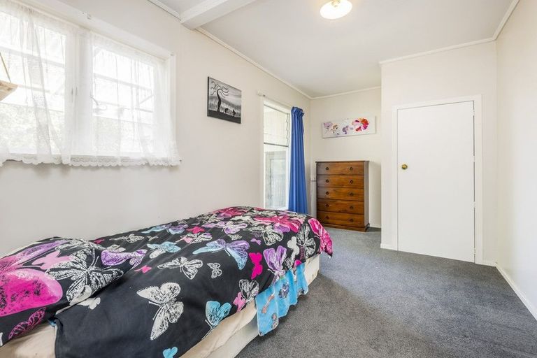 Photo of property in 1/5 Beihlers Road, Weymouth, Auckland, 2103