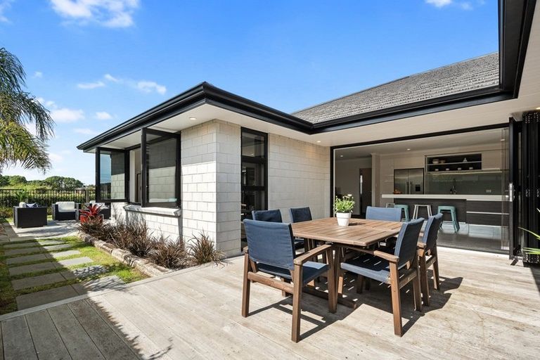 Photo of property in 56 Drabble Crescent, Papamoa Beach, Papamoa, 3118