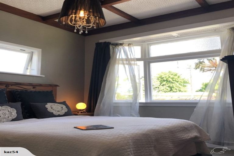 Photo of property in 17 Young Street, Claudelands, Hamilton, 3214