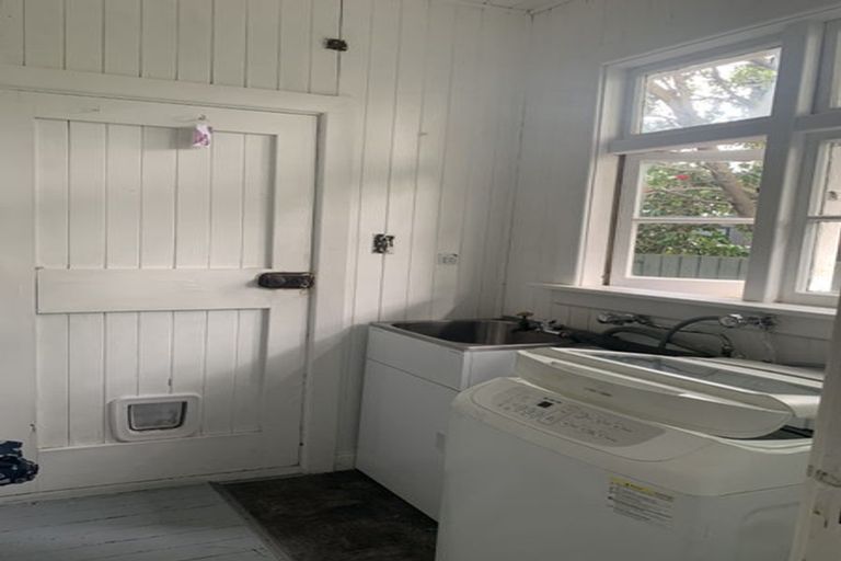 Photo of property in 8 Highgate Avenue, Merivale, Christchurch, 8014