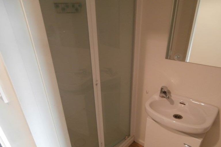 Photo of property in 53 Fairfield Avenue, Addington, Christchurch, 8024