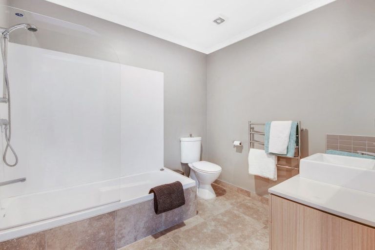 Photo of property in 3a Melia Place, Stanmore Bay, Whangaparaoa, 0932