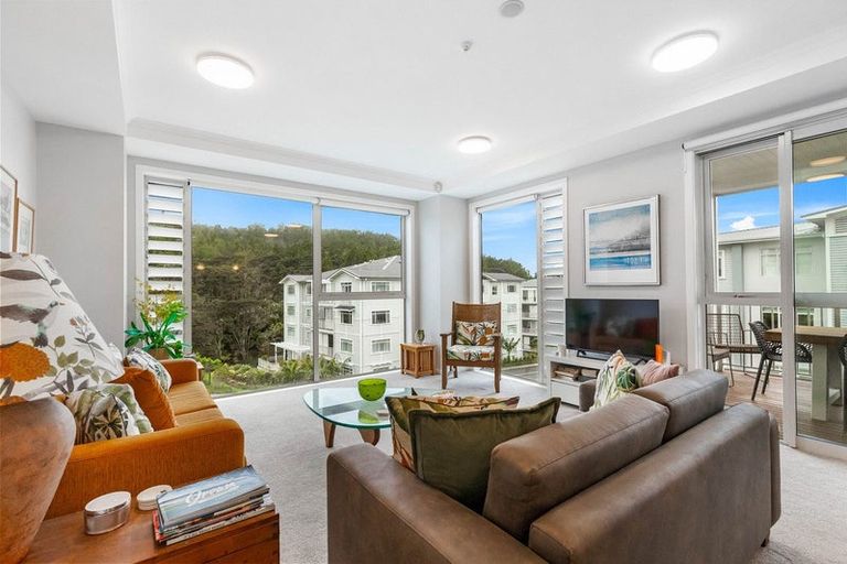 Photo of property in 91 Panorama Heights, Orewa, 0931